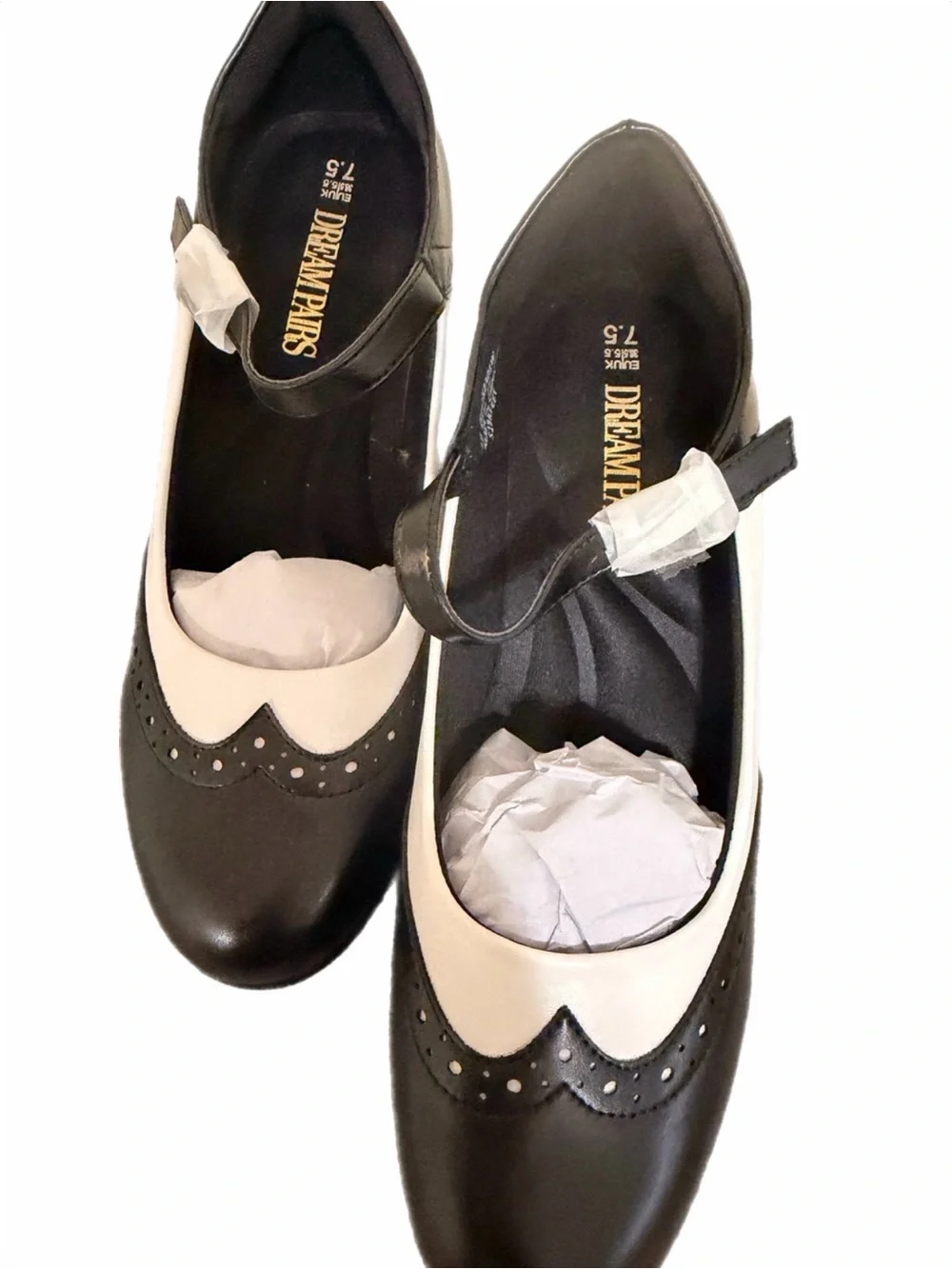 Dream Pairs Black and Cream Mary Jane Wingtip Flats